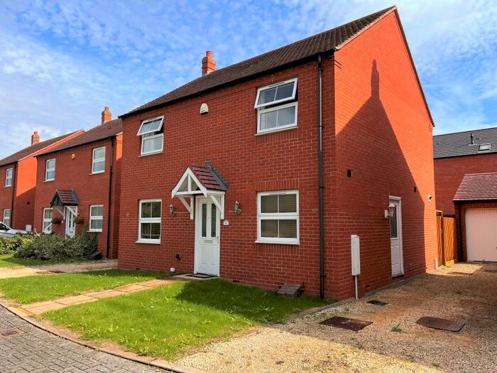 4 Bedroom Detached House To Rent In David Way, Stratford-Upon-Avon, CV37