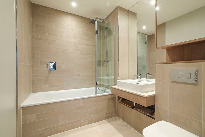 1 Bedroom Flat To Rent In Zinc Street, London, E15