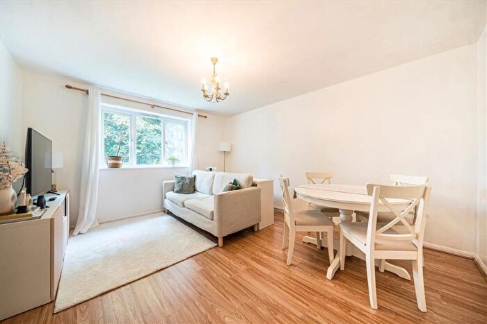 2 Bedroom Flat To Rent In Bernard Ashley Drive, Charlton, SE7