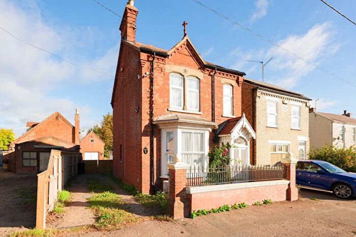 3 Bedroom Detached House For Sale In Elm High Road, Wisbech, PE14