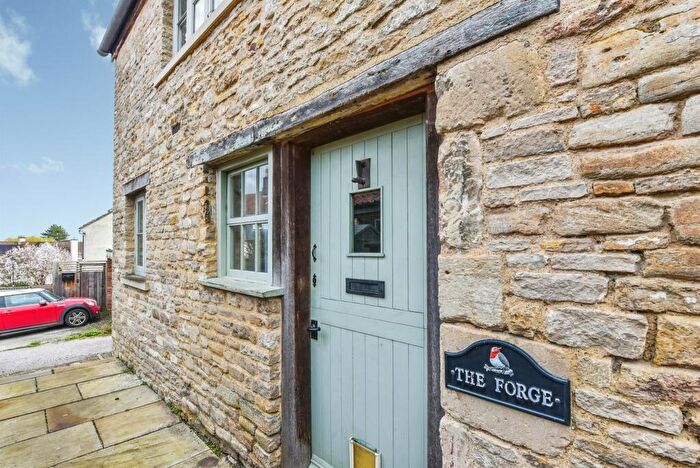 2 Bedroom End Of Terrace House For Sale In Ladds Lane, Chippenham, SN15