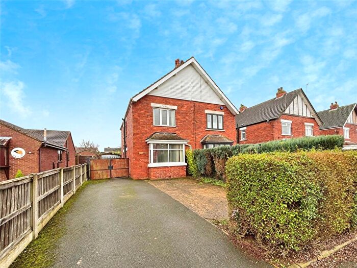 3 Bedroom Semi-Detached House For Sale In St. James Avenue, Dunsville, Doncaster, South Yorkshire, DN7