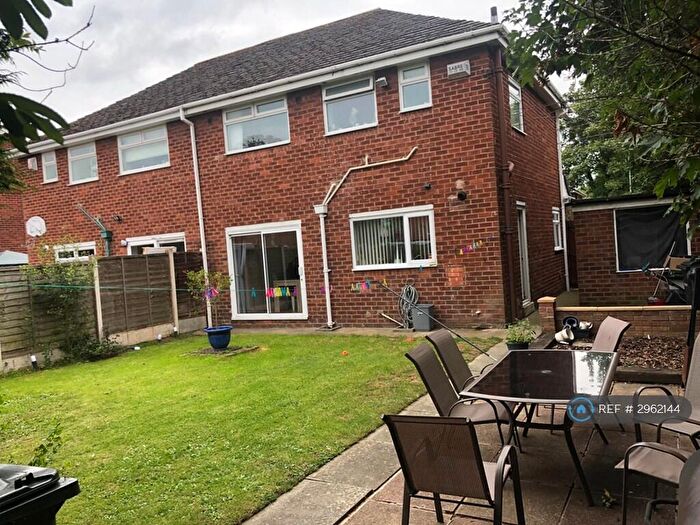3 Bedroom Semi-Detached House To Rent In Randle Meadow, Great Sutton, Ellesmere Port, CH66