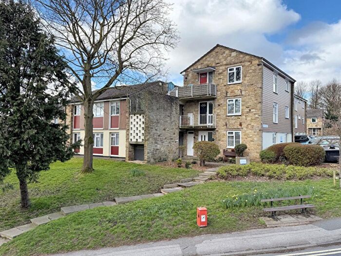 2 Bedroom Flat For Sale In Fisher Gardens, Knaresborough, HG5