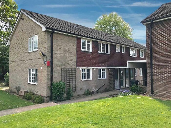 2 Bedroom Flat To Rent In Copley Road, Stanmore, Stanmore, HA7