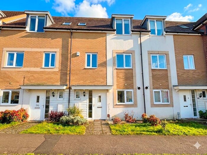 4 Bedroom Town House For Sale In Top Fair Furlong, Milton Keynes, MK14