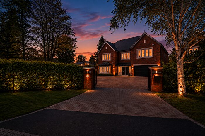 5 Bedroom Detached House To Rent In Avenue Road, Dorridge, B93