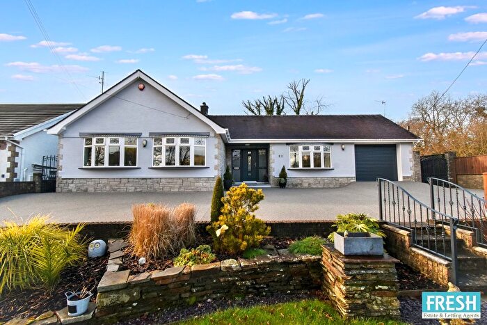 3 Bedroom Bungalow For Sale In Heol Y Parc, Pontarddulais, Swansea, SA4