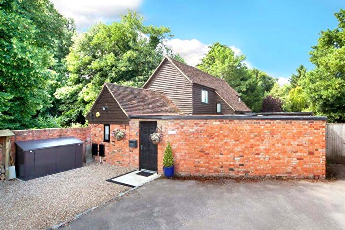 2 Bedroom Detached House To Rent In West Street, Marlow, Buckinghamshire, SL7