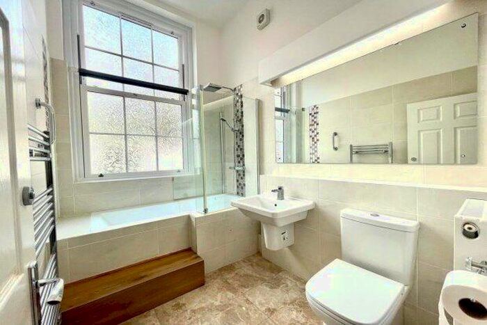 2 Bedroom Flat To Rent In Keppel Road, Manchester, M21