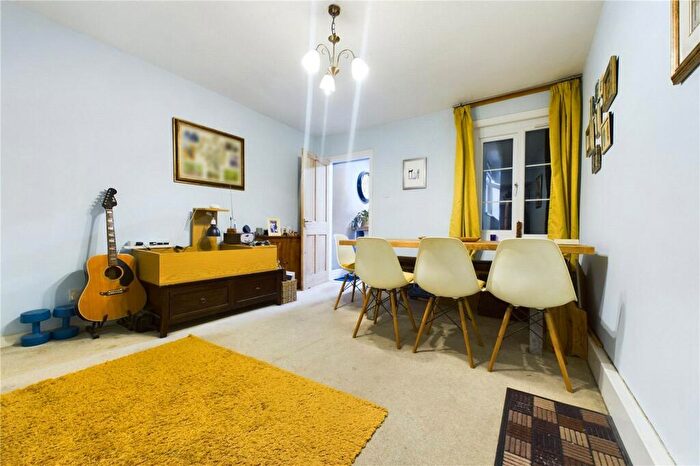 2 Bedroom Terraced House For Sale In Bath Road, Woolhampton, Reading, Berkshire, RG7