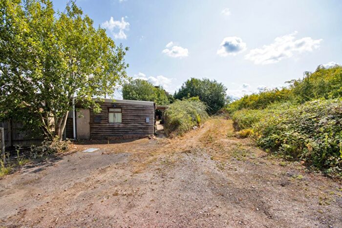 3 Bedroom Property For Sale In Knowle Road, Brenchley, TN12