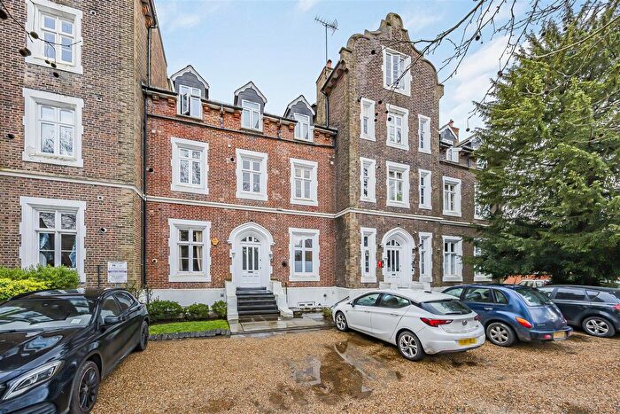 1 Bedroom Flat For Sale In Upton Park, Slough, SL1