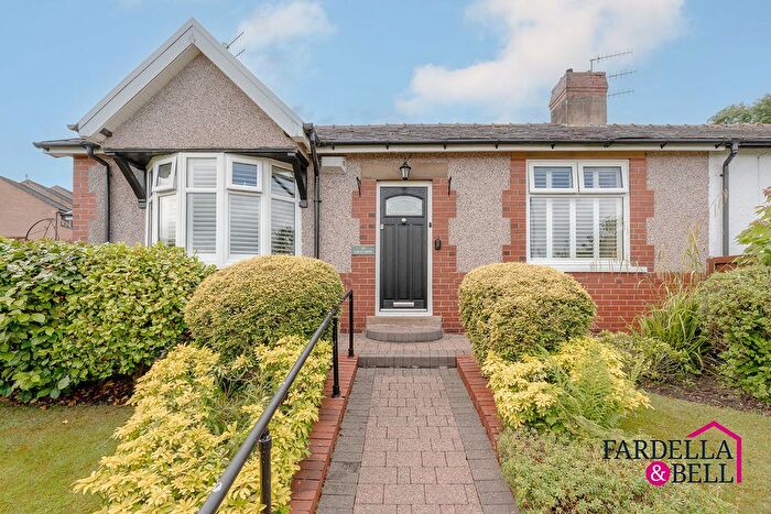 2 Bedroom Semi-Detached Bungalow For Sale In Ighten Road, Burnley, BB12