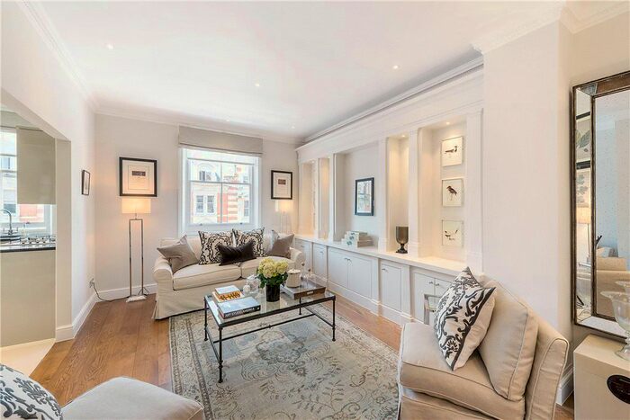 2 Bedroom Flat To Rent In Egerton Gardens, Knightsbridge, SW3