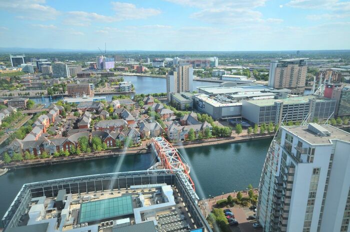 2 Bedroom Flat To Rent In Michigan Avenue, Salford, M50