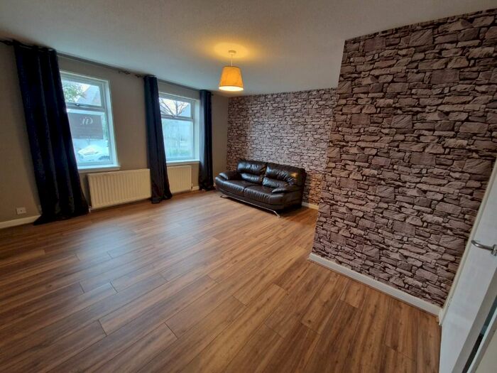 2 Bedroom Flat To Rent In Gairn Road, City Centre, Aberdeen, AB10