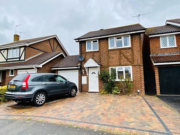 3 Bedroom Detached House To Rent In Skelmerdale Way, Earley, Reading, Berkshire, RG6