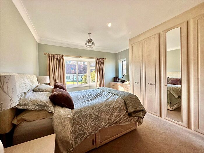 4 Bedroom Detached House For Sale In Manor Way, Eastbourne, East Sussex, BN20