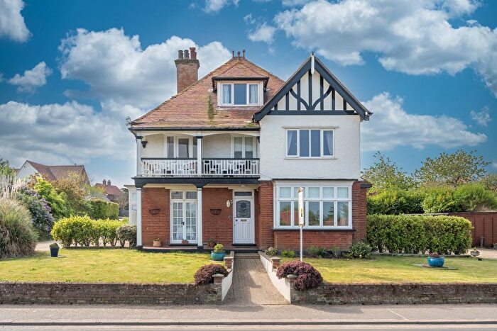 7 Bedroom Detached House For Sale In Cromer Road, West Runton, Cromer, NR27