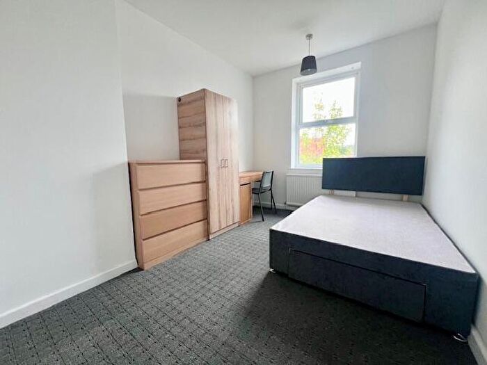 4 Bedroom House To Rent In Charlotte Road, Sheffield, S2