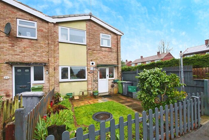 3 Bedroom End Terrace House For Sale In Tithe Close, York, YO24