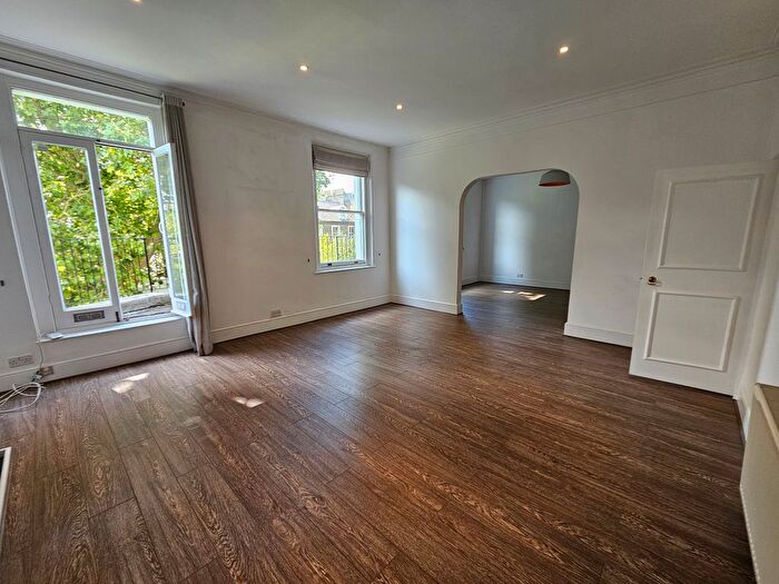 2 Bedroom Flat To Rent In Bolton Gardens, London, SW5