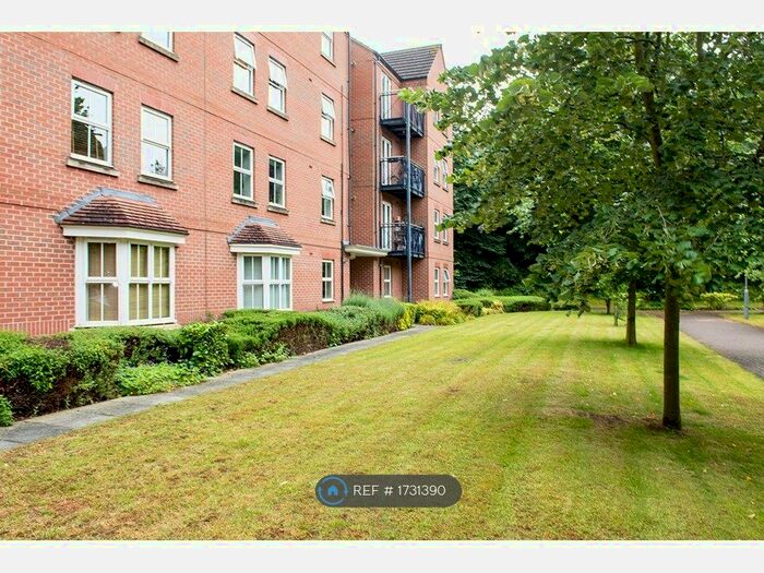 2 Bedroom Flat To Rent In Wenlock Drive, West Bridgford, Nottingham, NG2