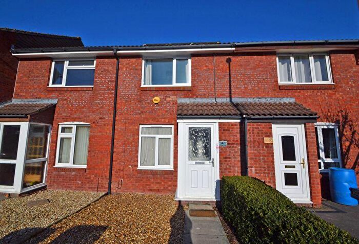 2 Bedroom Terraced House To Rent In Corner Croft, Clevedon, BS21
