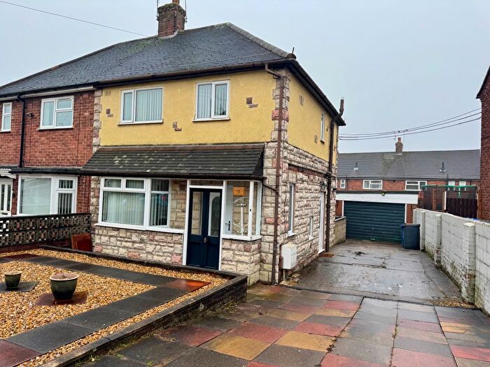 2 Bedroom Semi-Detached House To Rent In Whitethorn Way, Chesterton, ST5