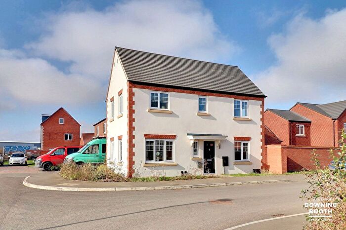 3 Bedroom Detached House For Sale In Easton Street, Fradley, Lichfield, WS13