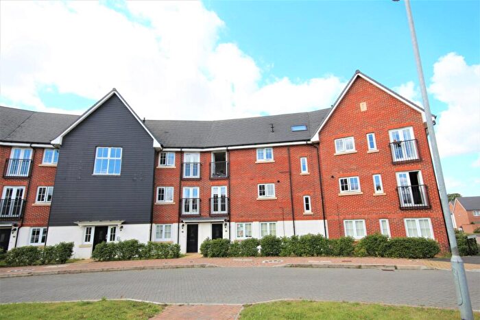 1 Bedroom Apartment For Sale In Fulmar Crescent, Jennett`s Park, RG12