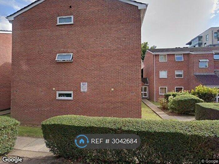 1 Bedroom Flat To Rent In Bollo Bridge Road, London, W3