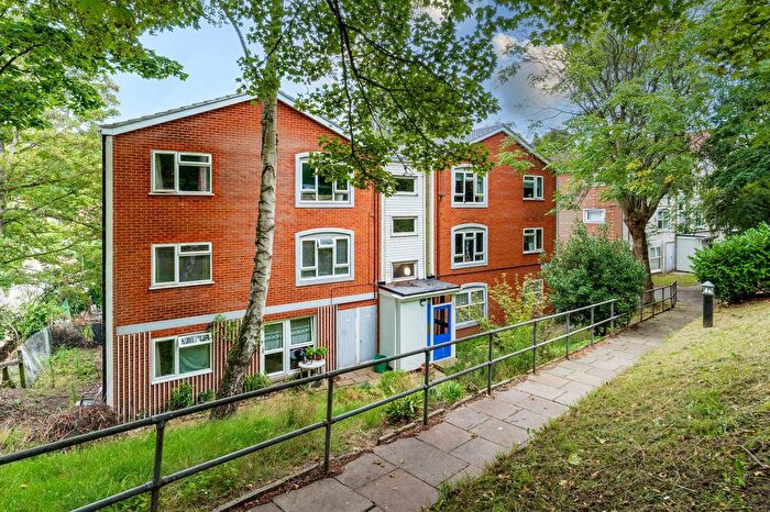 2 Bedroom Flat For Sale In Ladbrooke Place, Norwich, NR1