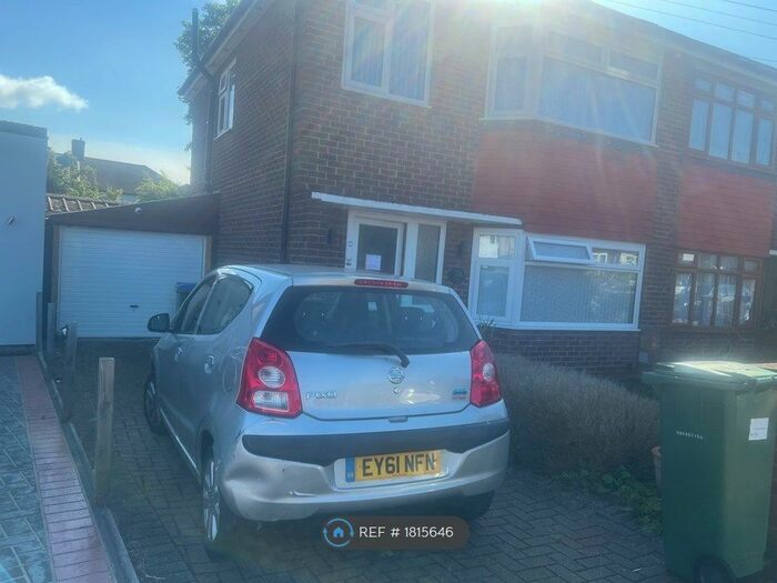 3 Bedroom Semi-Detached House To Rent In Foresters Crescent, Bexleyheath, DA7