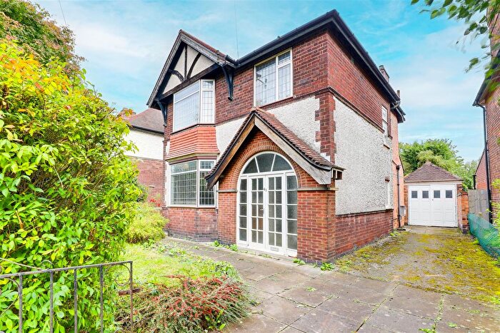 3 Bedroom Detached House For Sale In Adbolton Grove, West Bridgford, Nottinghamshire, NG2