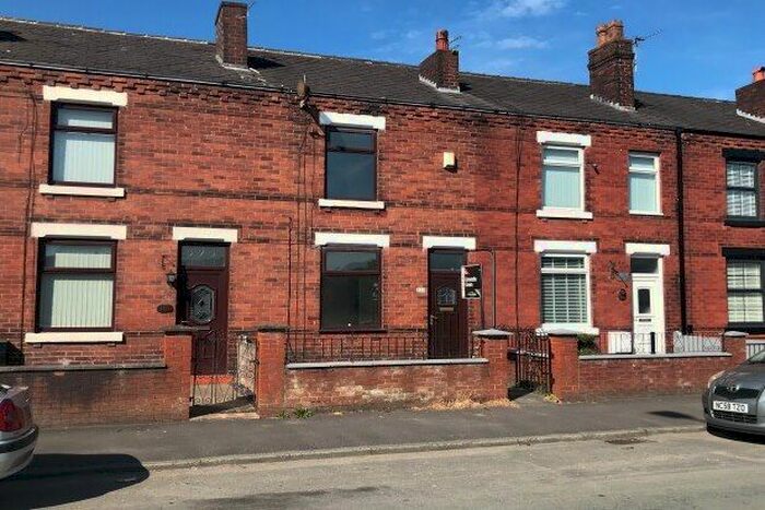 3 Bedroom Property To Rent In Scot Lane, Wigan, WN5
