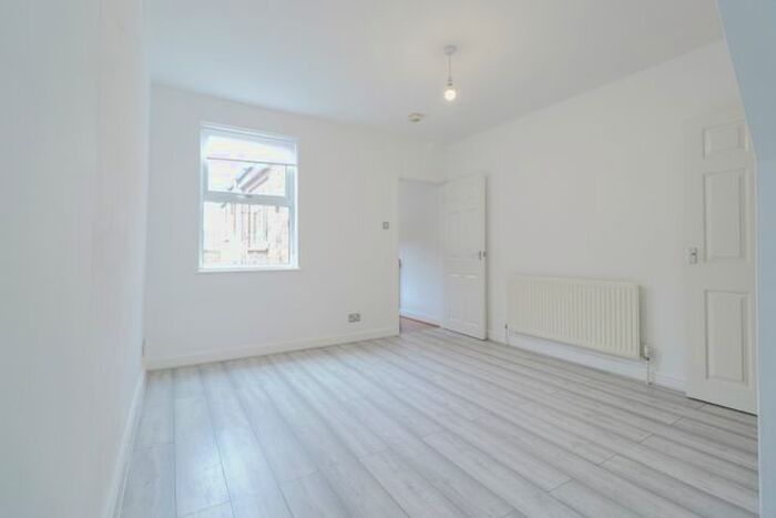 2 Bedroom Terraced House To Rent In Clarence Street, Nuneaton, West Midlands, CV11