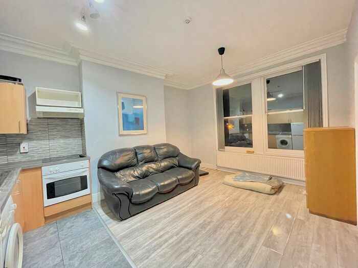 1 Bedroom Flat To Rent In Chapeltown Road, Leeds, LS7