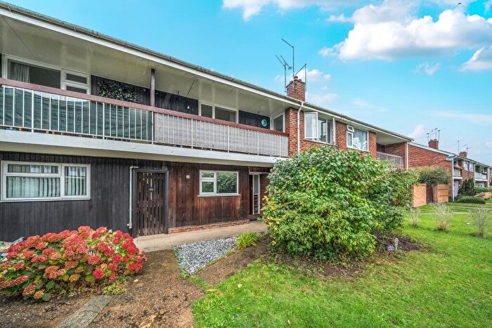 2 Bedroom Maisonette To Rent In Wootton Way, Maidenhead, SL6
