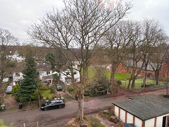 1 Bedroom Flat To Rent In Otley Road, Leeds, LS16
