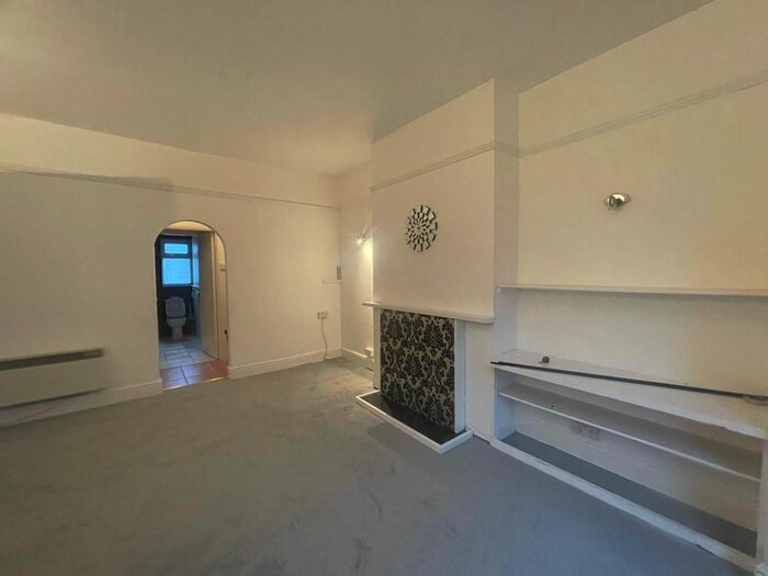 1 Bedroom Maisonette To Rent In Rickmansworth Road, Watford, Watford, WD18