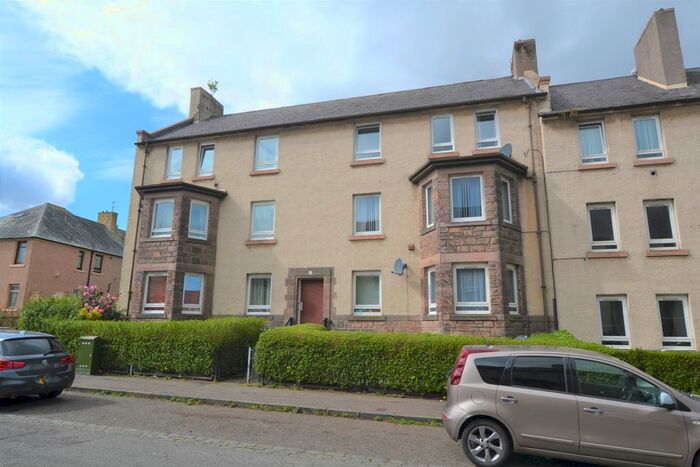 2 Bedroom Flat To Rent In Ferry Road Gardens, Edinburgh, EH4