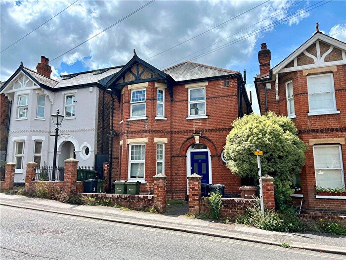 1 Bedroom Apartment For Sale In Wherwell Road, Guildford, Surrey, GU2