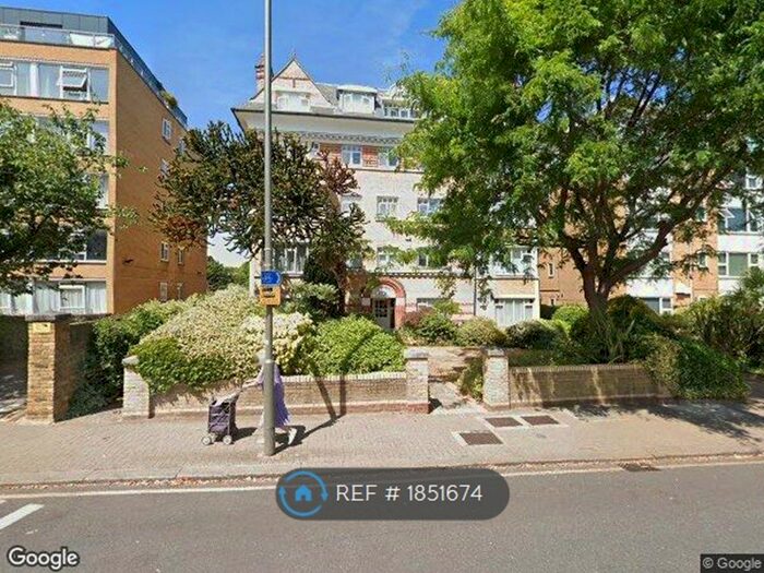 2 Bedroom Flat To Rent In Kemble Hall, London, SW15
