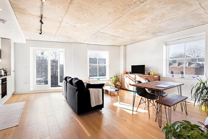 1 Bedroom Flat To Rent In St. Augustines Road, Camden, London, NW1