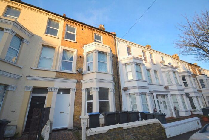 2 Bedroom Flat To Rent In Gordon Road, Cliftonville CT9
