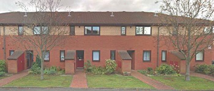 1 Bedroom Flat To Rent In Landor Court, Myrtle Grove, Denton, M34
