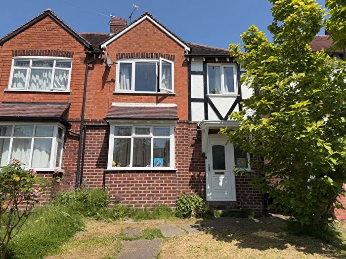 3 Bedroom House To Rent In Woodleigh Avenue, Birmingham, B17