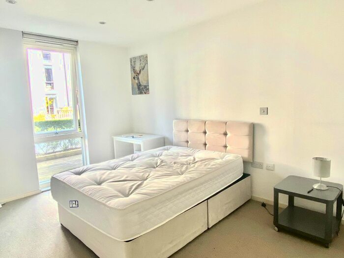 1 Bedroom Flat For Sale In Central Street, London, EC1V
